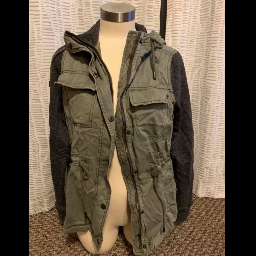 Like New Abercrombie & Fitch Jacket size Small